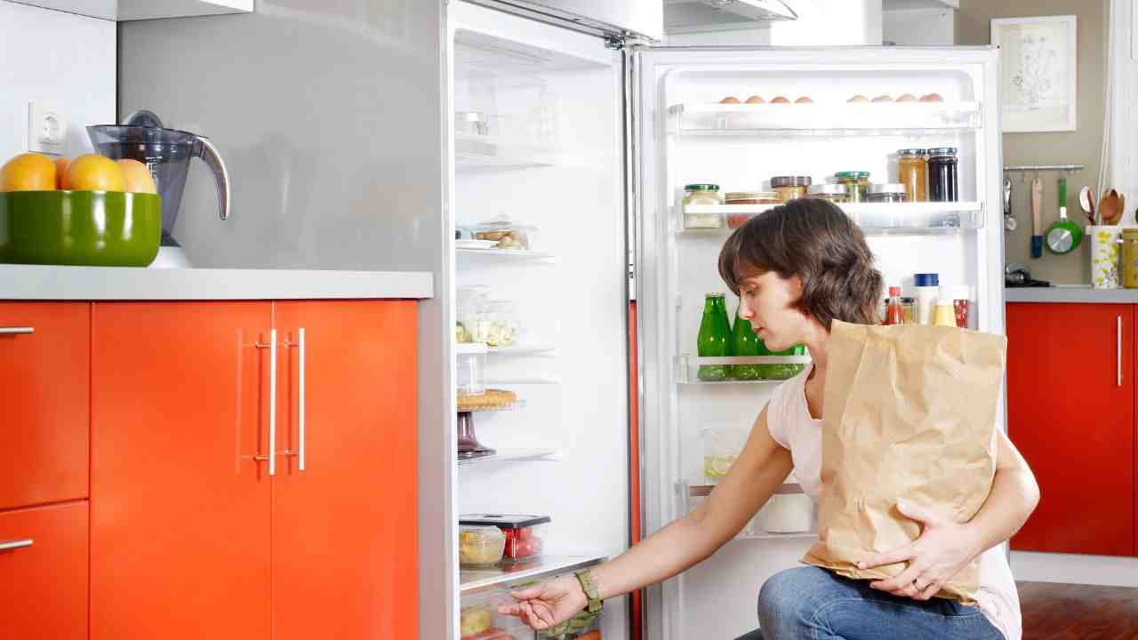 Cibi fuori dal frigo i primi 5 da non lasciare mai all’aria