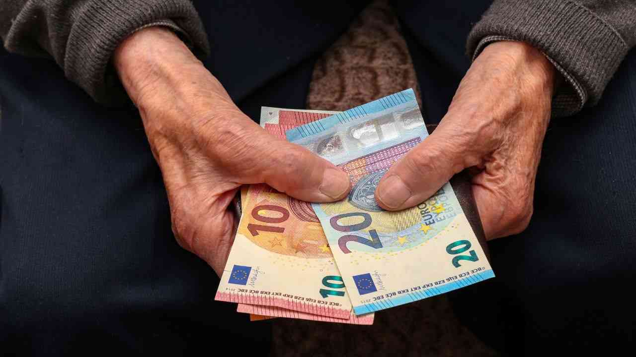 Pensioni Novembre, nel cedolino più 150 euro