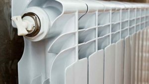Risparmio termosifoni meglio metterli al massimo per poco tempo o lasciarli accesi a lungo a bassa temperatura