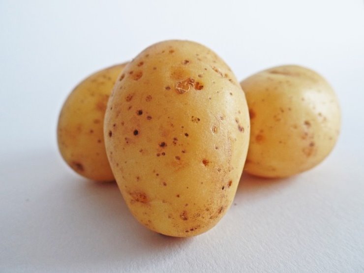 Patate mai più germogliate con questo trucchetto