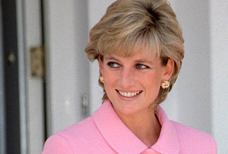 Lady Diana abito indossato 7 volte - NonSapeviChe