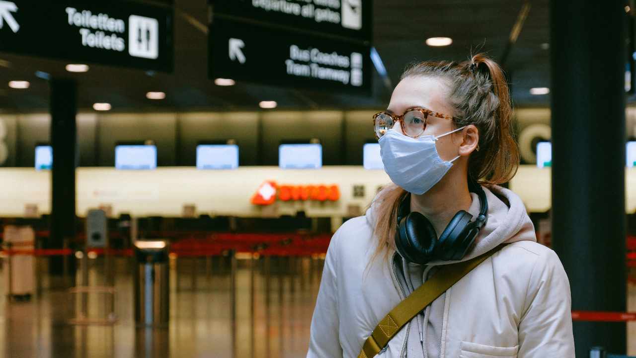 Non prendete l'aereo se avete questi sintomi, il pericolo è imminente