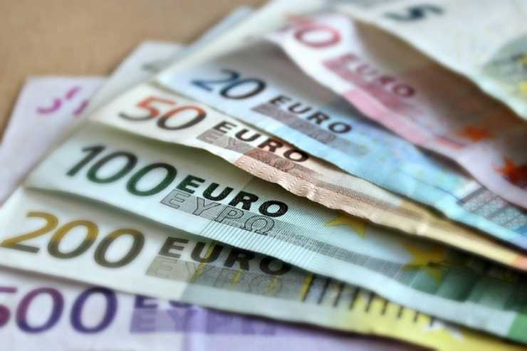 Caro bollette come risparmiare in casa fino a 500 euro