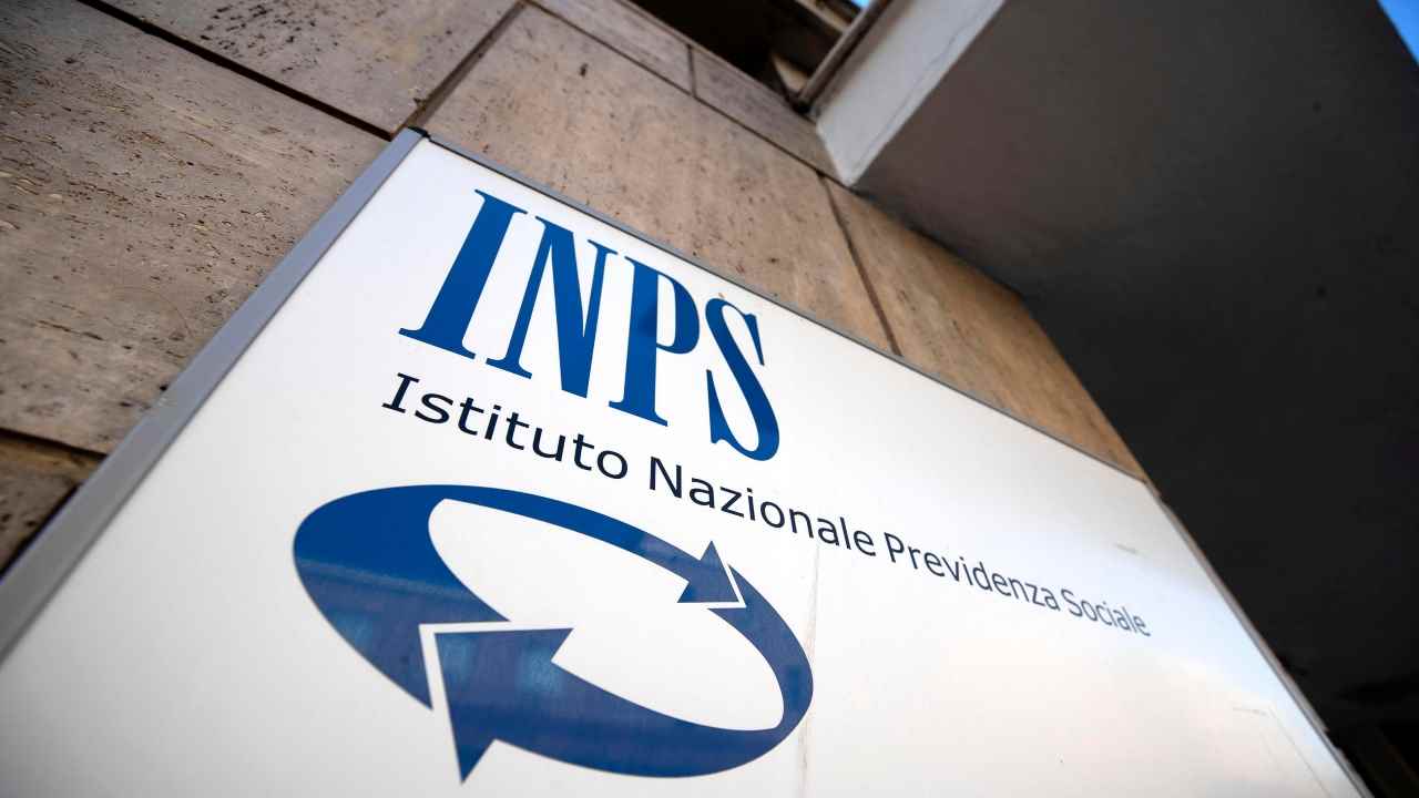 Bonus inps con un sms o una notifica dice addio allo sportello